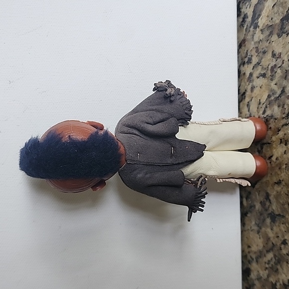 Vintage Indian kewpie Boy doll made of hard plastic. eyes close when laying down - Picture 3 of 8